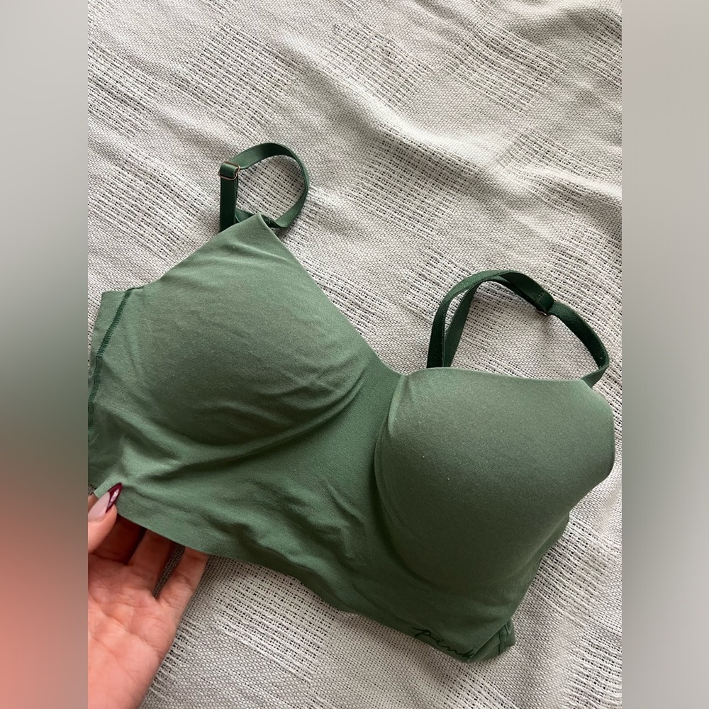 PINK wireless, lightly lined comfort bra